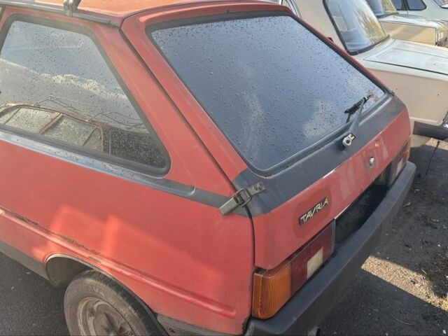 Красный ЗАЗ 1102 Таврия, объемом двигателя 1.2 л и пробегом 3 тыс. км за 406 $, фото 3 на Automoto.ua