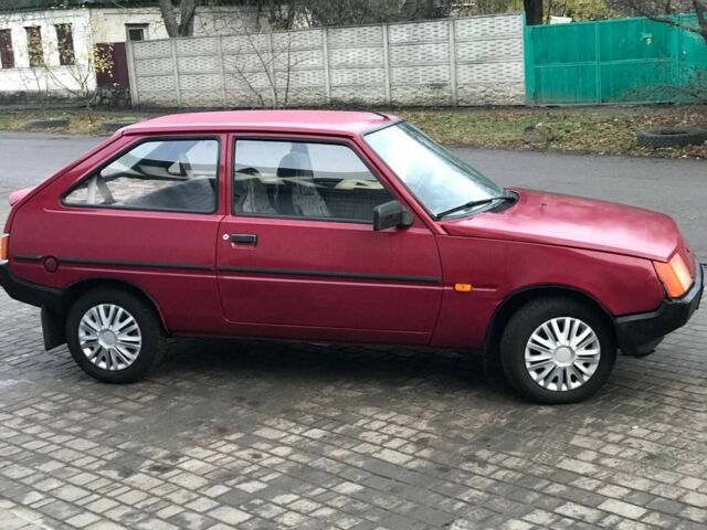 Красный ЗАЗ 1102 Таврия, объемом двигателя 0 л и пробегом 100 тыс. км за 850 $, фото 1 на Automoto.ua