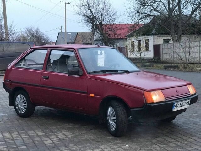 Красный ЗАЗ 1102 Таврия, объемом двигателя 0 л и пробегом 100 тыс. км за 850 $, фото 4 на Automoto.ua