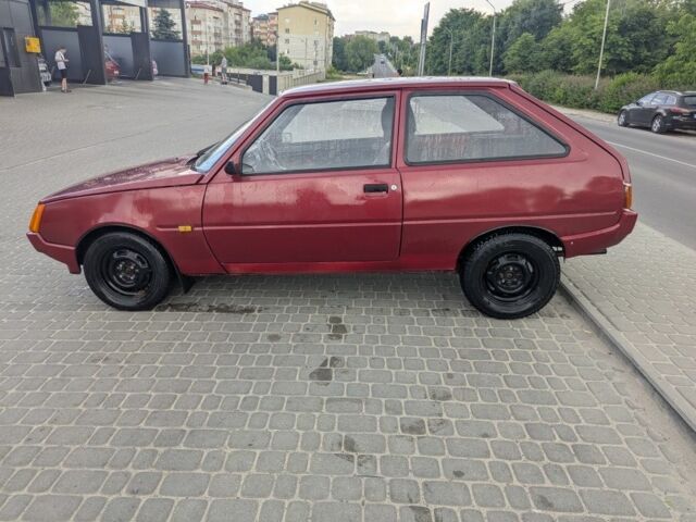 Красный ЗАЗ 1102 Таврия, объемом двигателя 1.1 л и пробегом 94 тыс. км за 600 $, фото 2 на Automoto.ua