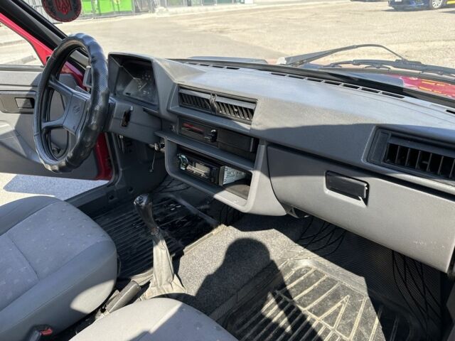Красный ЗАЗ 1102 Таврия, объемом двигателя 1.1 л и пробегом 203 тыс. км за 800 $, фото 6 на Automoto.ua