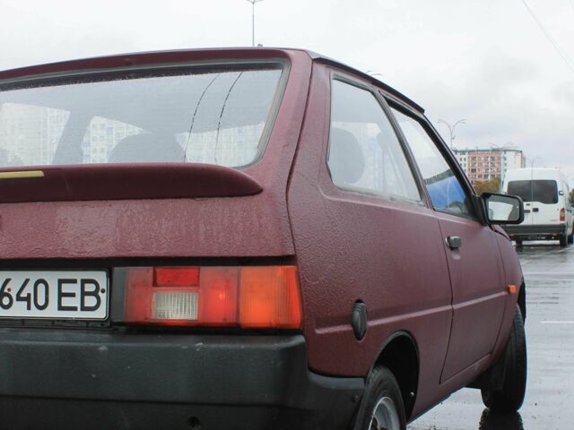 Червоний ЗАЗ 1102 Таврія, об'ємом двигуна 1.2 л та пробігом 284 тис. км за 725 $, фото 4 на Automoto.ua