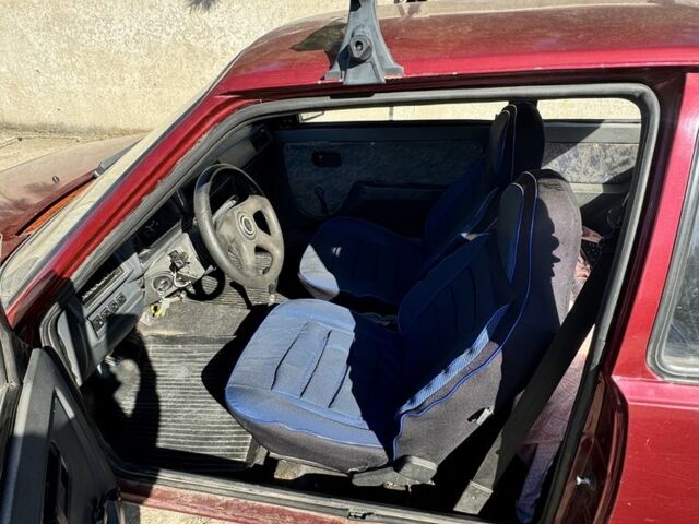 Червоний ЗАЗ 1102 Таврія, об'ємом двигуна 1.1 л та пробігом 200 тис. км за 600 $, фото 3 на Automoto.ua