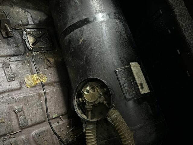 Красный ЗАЗ 1102 Таврия, объемом двигателя 1.2 л и пробегом 180 тыс. км за 522 $, фото 1 на Automoto.ua