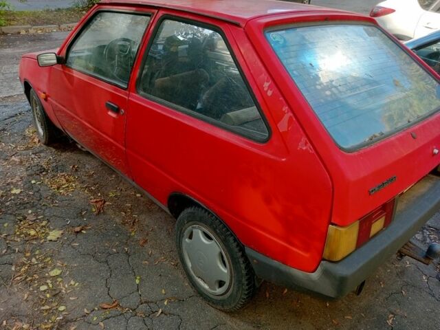 Красный ЗАЗ 1102 Таврия, объемом двигателя 1.1 л и пробегом 3 тыс. км за 500 $, фото 7 на Automoto.ua