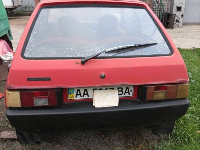Красный ЗАЗ 1102 Таврия, объемом двигателя 1.1 л и пробегом 1 тыс. км за 358 $, фото 3 на Automoto.ua
