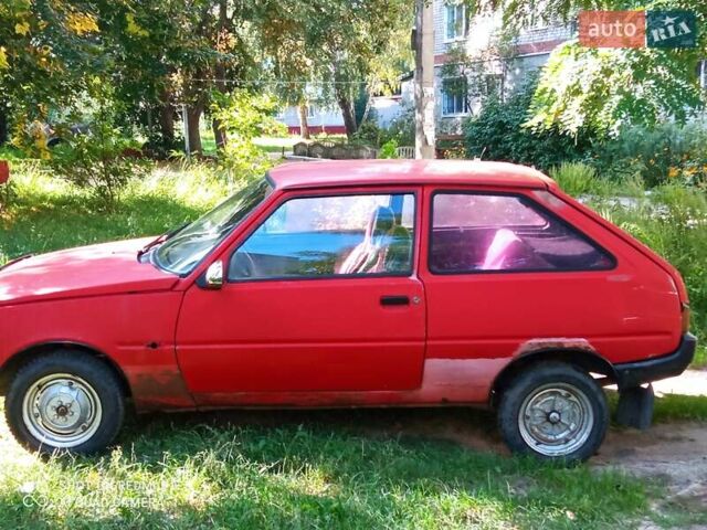 Красный ЗАЗ 1102 Таврия, объемом двигателя 0 л и пробегом 200 тыс. км за 550 $, фото 1 на Automoto.ua
