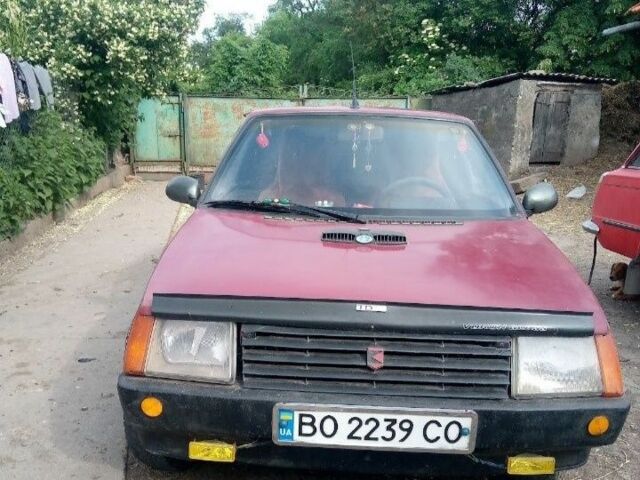 Красный ЗАЗ 1102 Таврия, объемом двигателя 1 л и пробегом 2 тыс. км за 600 $, фото 1 на Automoto.ua