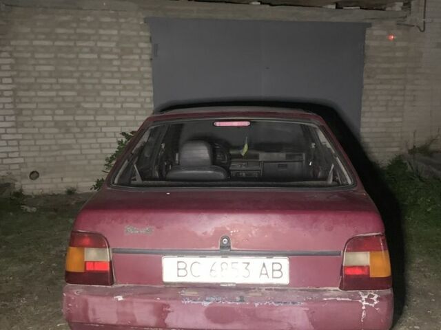 Красный ЗАЗ 1102 Таврия, объемом двигателя 0 л и пробегом 200 тыс. км за 143 $, фото 2 на Automoto.ua