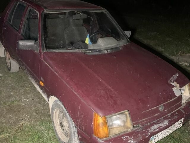 Красный ЗАЗ 1102 Таврия, объемом двигателя 0 л и пробегом 200 тыс. км за 143 $, фото 4 на Automoto.ua