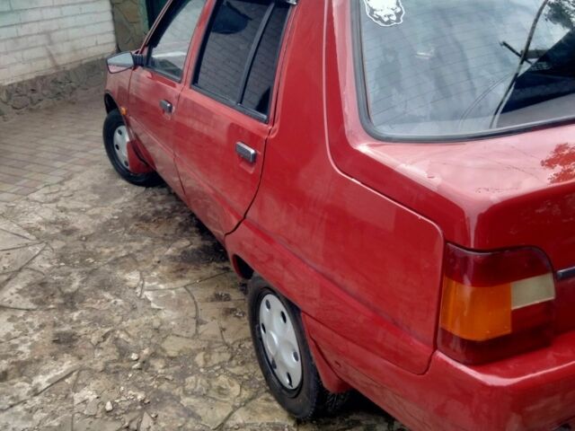 Червоний ЗАЗ 1102 Таврія, об'ємом двигуна 1.2 л та пробігом 107 тис. км за 900 $, фото 3 на Automoto.ua