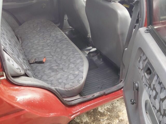 Червоний ЗАЗ 1102 Таврія, об'ємом двигуна 1.2 л та пробігом 107 тис. км за 900 $, фото 7 на Automoto.ua