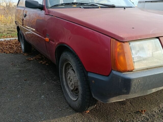 Красный ЗАЗ 1102 Таврия, объемом двигателя 0 л и пробегом 300 тыс. км за 580 $, фото 1 на Automoto.ua