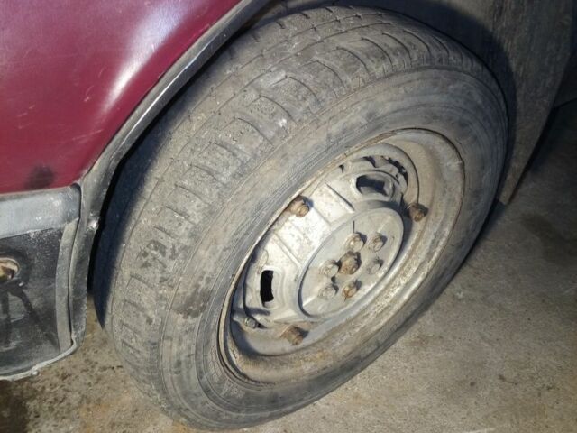 Красный ЗАЗ 1102 Таврия, объемом двигателя 0 л и пробегом 250 тыс. км за 591 $, фото 7 на Automoto.ua