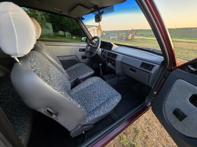 Красный ЗАЗ 1102 Таврия, объемом двигателя 0 л и пробегом 70 тыс. км за 1900 $, фото 6 на Automoto.ua