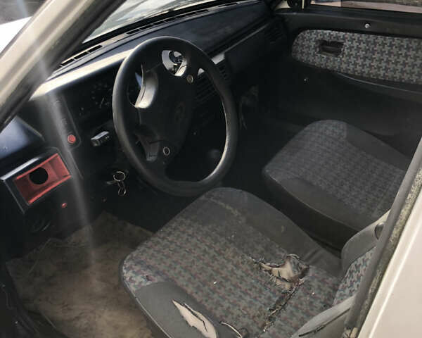 ЗАЗ 1102 Таврия, объемом двигателя 1.1 л и пробегом 190 тыс. км за 500 $, фото 6 на Automoto.ua