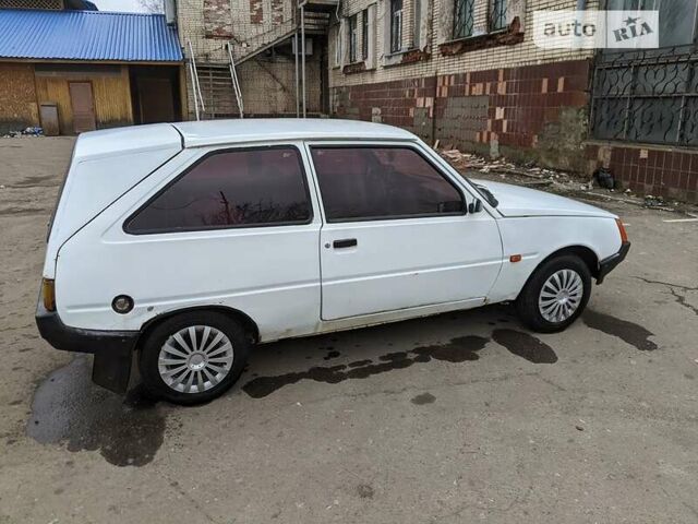 ЗАЗ 1102 Таврия, объемом двигателя 1.1 л и пробегом 300 тыс. км за 1050 $, фото 3 на Automoto.ua