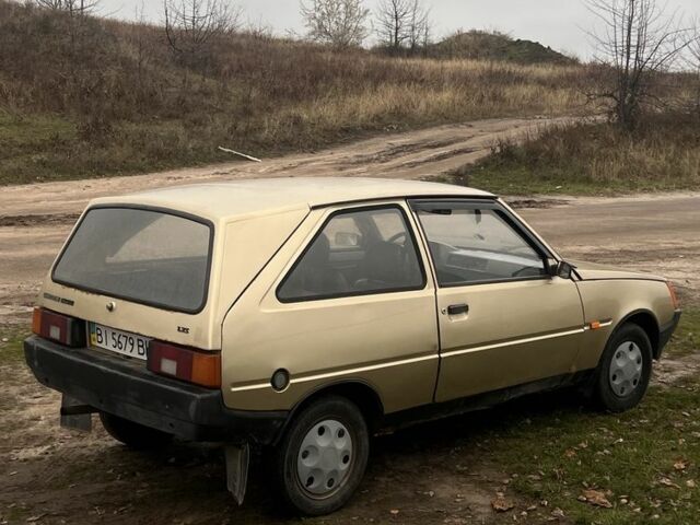 Желтый ЗАЗ 1102 Таврия, объемом двигателя 1.2 л и пробегом 104 тыс. км за 523 $, фото 2 на Automoto.ua
