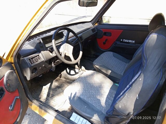 Жовтий ЗАЗ 1102 Таврія, об'ємом двигуна 0 л та пробігом 150 тис. км за 1000 $, фото 2 на Automoto.ua