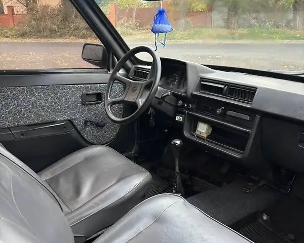 Сірий ЗАЗ 1102 Таврія, об'ємом двигуна 1 л та пробігом 140 тис. км за 650 $, фото 5 на Automoto.ua