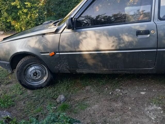 Сірий ЗАЗ 1102 Таврія, об'ємом двигуна 1.1 л та пробігом 3 тис. км за 532 $, фото 4 на Automoto.ua