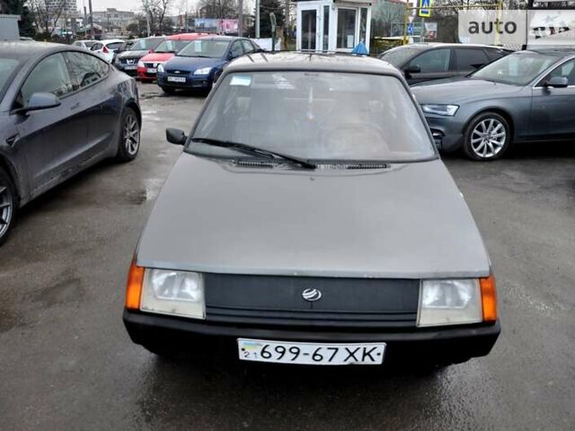 Сірий ЗАЗ 1102 Таврія, об'ємом двигуна 1.1 л та пробігом 100 тис. км за 800 $, фото 3 на Automoto.ua