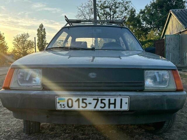 Сірий ЗАЗ 1102 Таврія, об'ємом двигуна 1.2 л та пробігом 300 тис. км за 700 $, фото 9 на Automoto.ua