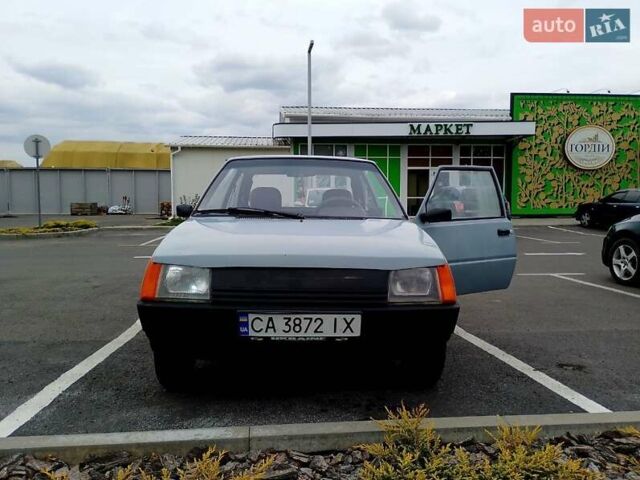 Серый ЗАЗ 1102 Таврия, объемом двигателя 1.1 л и пробегом 150 тыс. км за 800 $, фото 5 на Automoto.ua