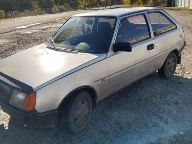 Серый ЗАЗ 1102 Таврия, объемом двигателя 1 л и пробегом 365 тыс. км за 700 $, фото 2 на Automoto.ua