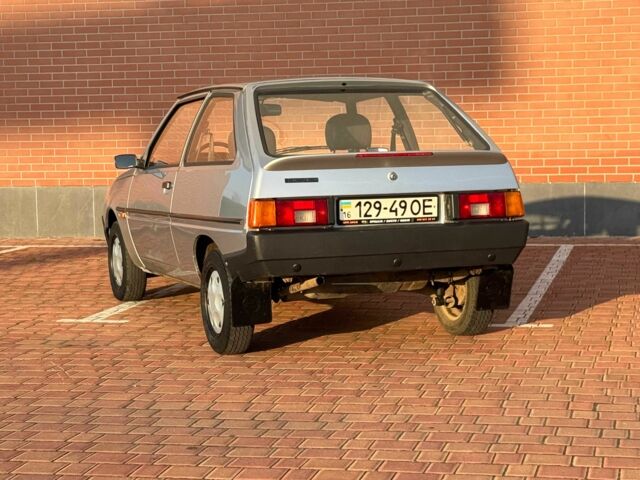 Серый ЗАЗ 1102 Таврия, объемом двигателя 1.1 л и пробегом 28 тыс. км за 1700 $, фото 3 на Automoto.ua