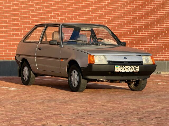 Серый ЗАЗ 1102 Таврия, объемом двигателя 1.1 л и пробегом 28 тыс. км за 1700 $, фото 2 на Automoto.ua