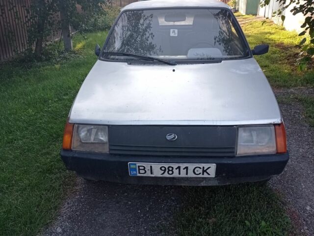 Серый ЗАЗ 1102 Таврия, объемом двигателя 1.1 л и пробегом 151 тыс. км за 607 $, фото 5 на Automoto.ua