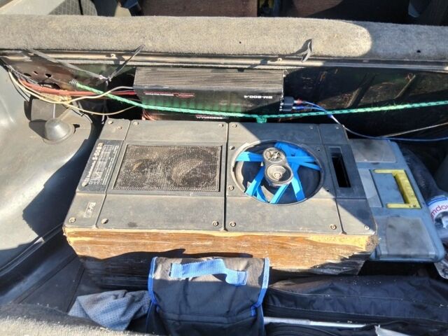 Серый ЗАЗ 1102 Таврия, объемом двигателя 1 л и пробегом 365 тыс. км за 700 $, фото 6 на Automoto.ua