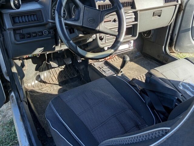 Серый ЗАЗ 1102 Таврия, объемом двигателя 0 л и пробегом 212 тыс. км за 607 $, фото 4 на Automoto.ua