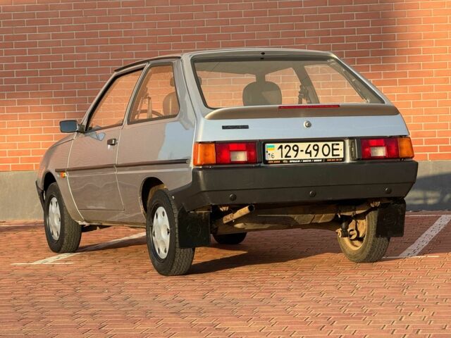 Серый ЗАЗ 1102 Таврия, объемом двигателя 1.1 л и пробегом 28 тыс. км за 1700 $, фото 4 на Automoto.ua