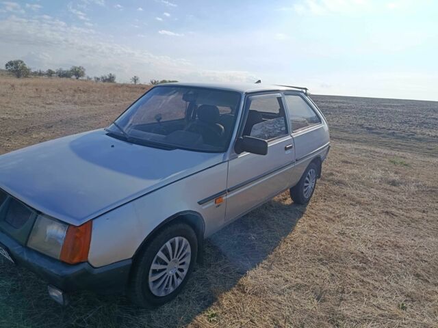 Сірий ЗАЗ 1102 Таврія, об'ємом двигуна 1.1 л та пробігом 100 тис. км за 1000 $, фото 4 на Automoto.ua
