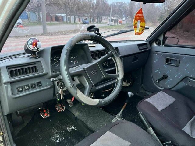 Серый ЗАЗ 1102 Таврия, объемом двигателя 1.2 л и пробегом 250 тыс. км за 799 $, фото 8 на Automoto.ua