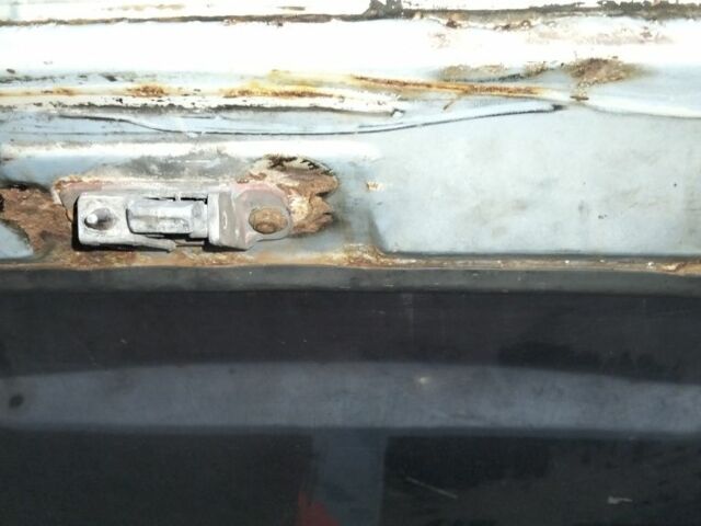 Серый ЗАЗ 1102 Таврия, объемом двигателя 1.2 л и пробегом 20 тыс. км за 284 $, фото 5 на Automoto.ua