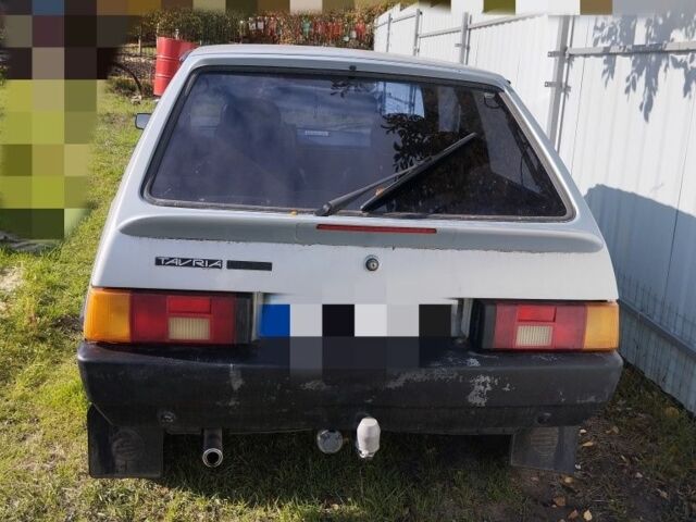 Серый ЗАЗ 1102 Таврия, объемом двигателя 1.2 л и пробегом 2 тыс. км за 1350 $, фото 3 на Automoto.ua