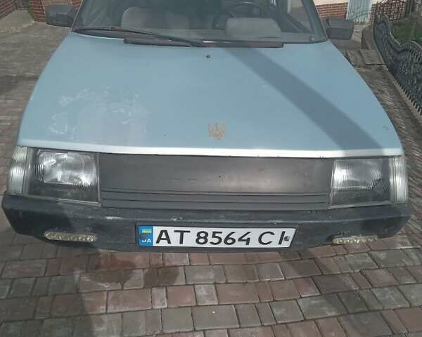 Серый ЗАЗ 1102 Таврия, объемом двигателя 1.2 л и пробегом 150 тыс. км за 600 $, фото 4 на Automoto.ua