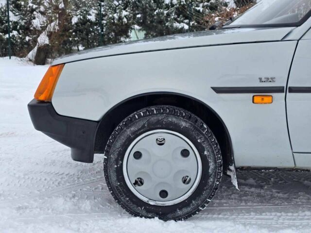 Сірий ЗАЗ 1102 Таврія, об'ємом двигуна 1.2 л та пробігом 53 тис. км за 1899 $, фото 2 на Automoto.ua