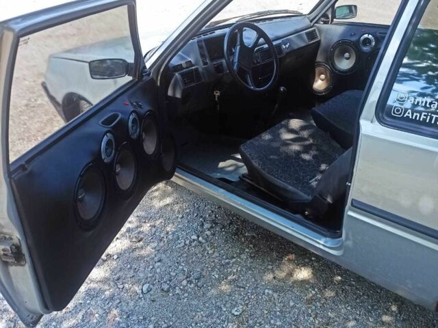 Сірий ЗАЗ 1102 Таврія, об'ємом двигуна 1.3 л та пробігом 180 тис. км за 1400 $, фото 8 на Automoto.ua