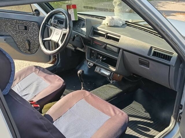 Сірий ЗАЗ 1102 Таврія, об'ємом двигуна 1.2 л та пробігом 225 тис. км за 1000 $, фото 3 на Automoto.ua
