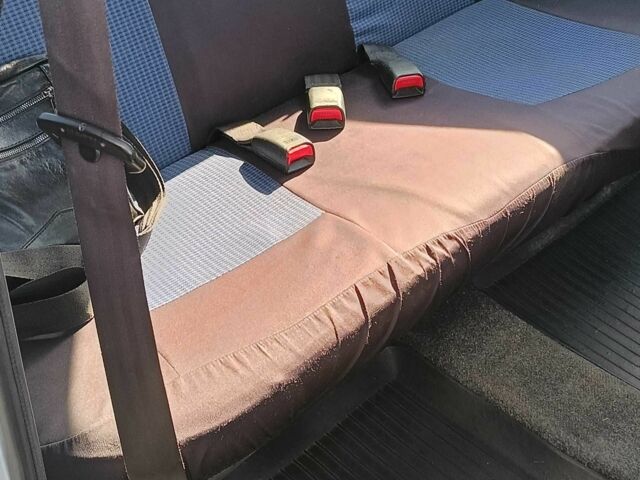 Сірий ЗАЗ 1102 Таврія, об'ємом двигуна 1.2 л та пробігом 225 тис. км за 1000 $, фото 4 на Automoto.ua