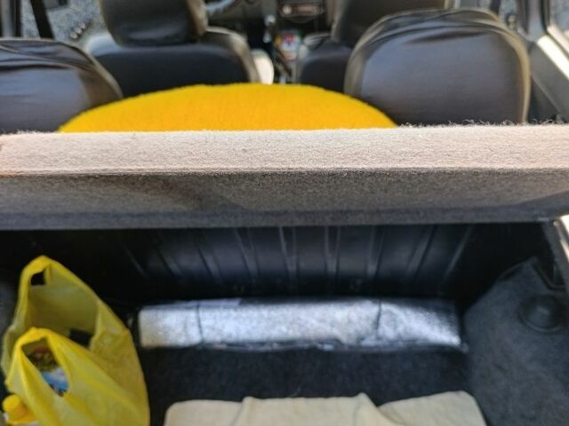 Серый ЗАЗ 1102 Таврия, объемом двигателя 1.2 л и пробегом 100 тыс. км за 846 $, фото 7 на Automoto.ua