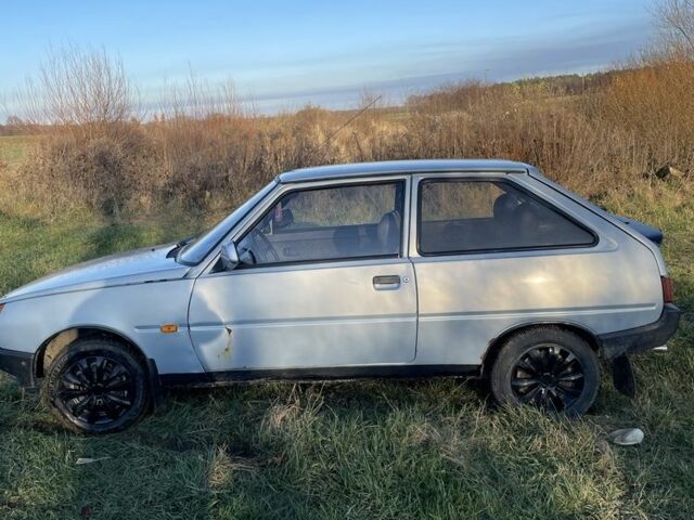 Серый ЗАЗ 1102 Таврия, объемом двигателя 1.3 л и пробегом 102 тыс. км за 696 $, фото 5 на Automoto.ua