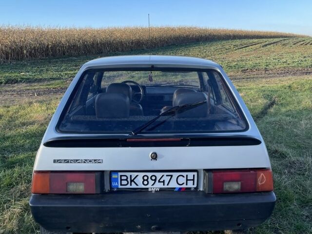 Серый ЗАЗ 1102 Таврия, объемом двигателя 1.3 л и пробегом 102 тыс. км за 696 $, фото 1 на Automoto.ua