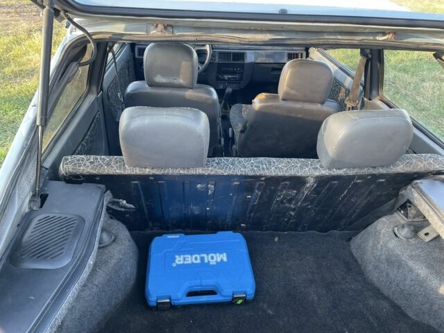 Серый ЗАЗ 1102 Таврия, объемом двигателя 1.3 л и пробегом 102 тыс. км за 696 $, фото 4 на Automoto.ua