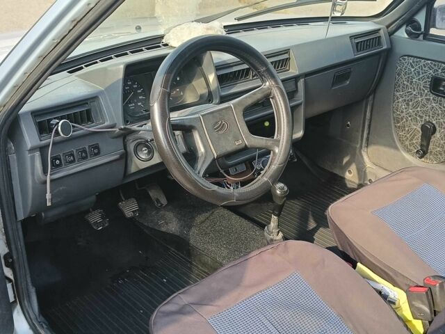 Сірий ЗАЗ 1102 Таврія, об'ємом двигуна 1.2 л та пробігом 225 тис. км за 1000 $, фото 13 на Automoto.ua