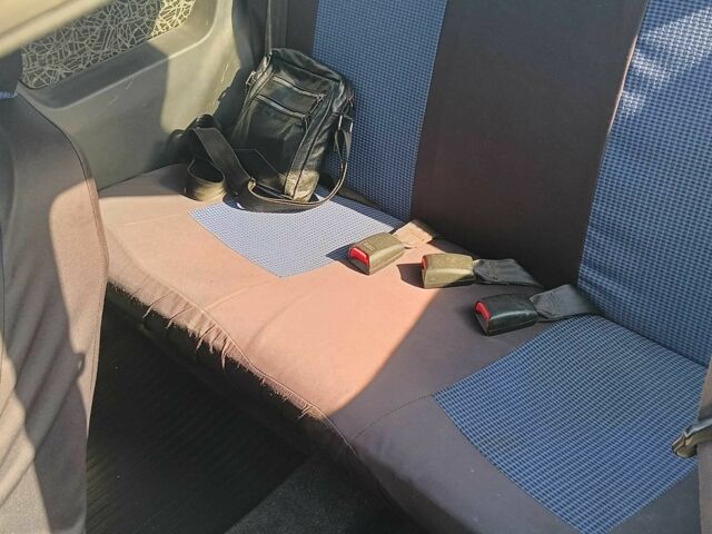 Сірий ЗАЗ 1102 Таврія, об'ємом двигуна 1.2 л та пробігом 225 тис. км за 1000 $, фото 12 на Automoto.ua